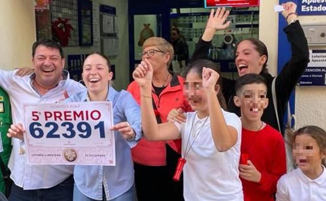 Agraciados con el quinto premio en La Vila Joiosa.