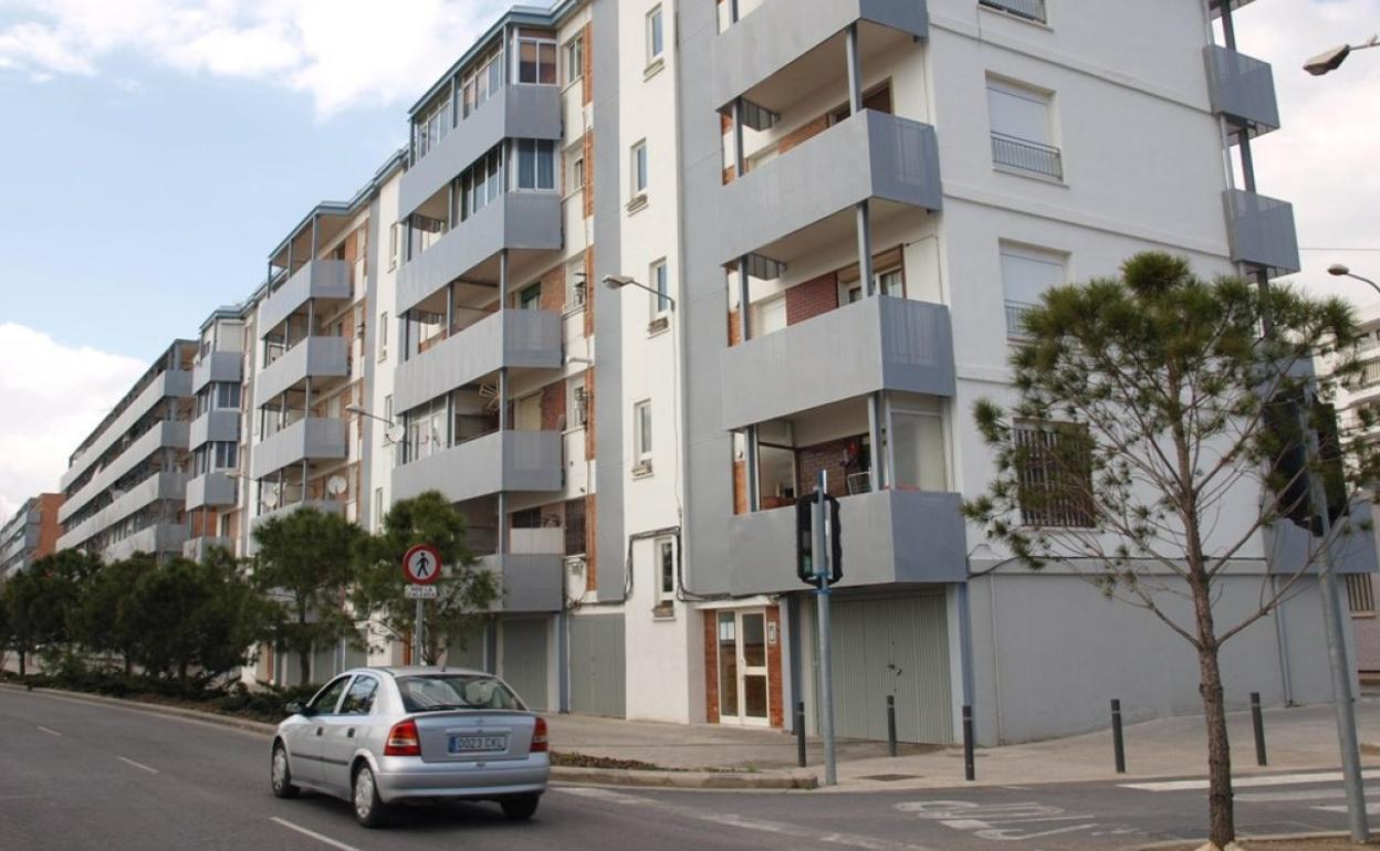 El bloque tiene un total de 36 viviendas, a las que se accede a través de 3 portales 