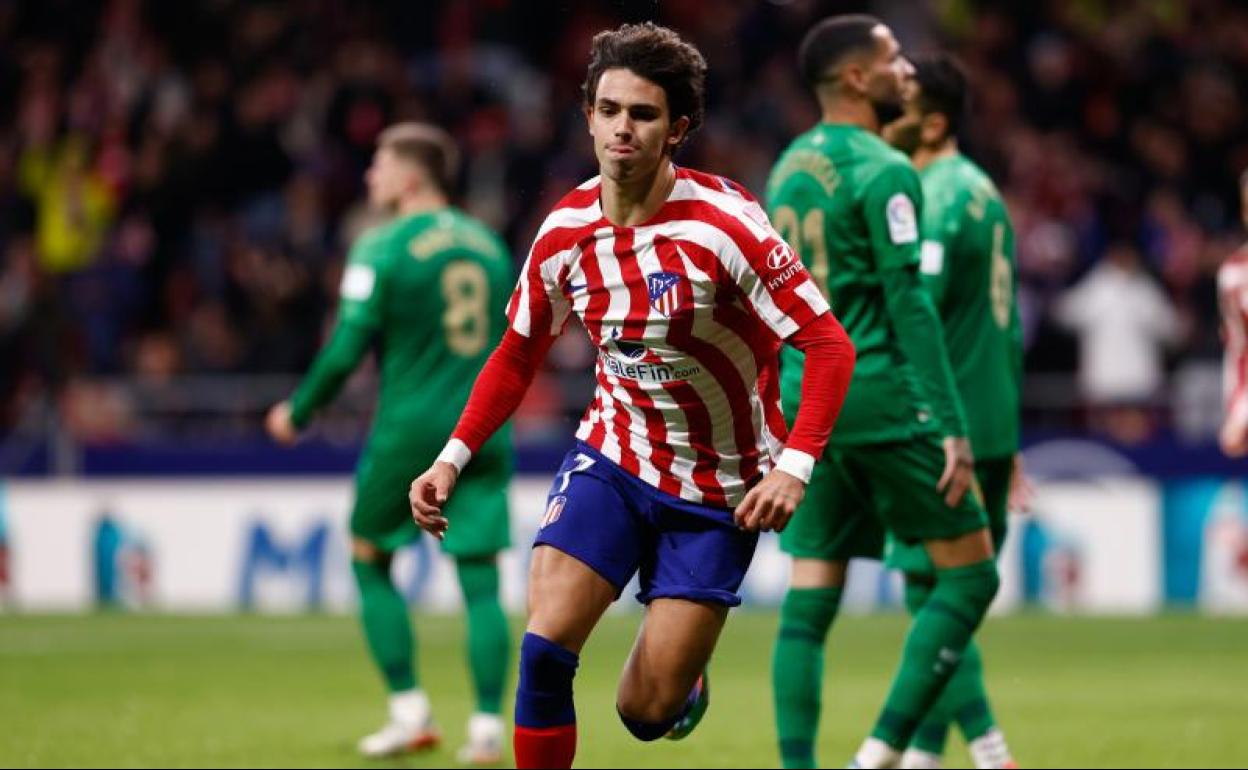 Joao Félix, nada más marcar el 1-0 a pase de Griezmann 