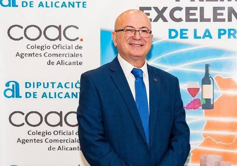 El presidente Manuel Martinez en la entrega de premios COACA a la excelencia comercial
