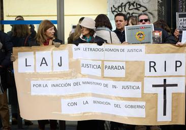 Los letrados de Justicia acusan al Ministerio de propagar bulos en una «guerra sucia»