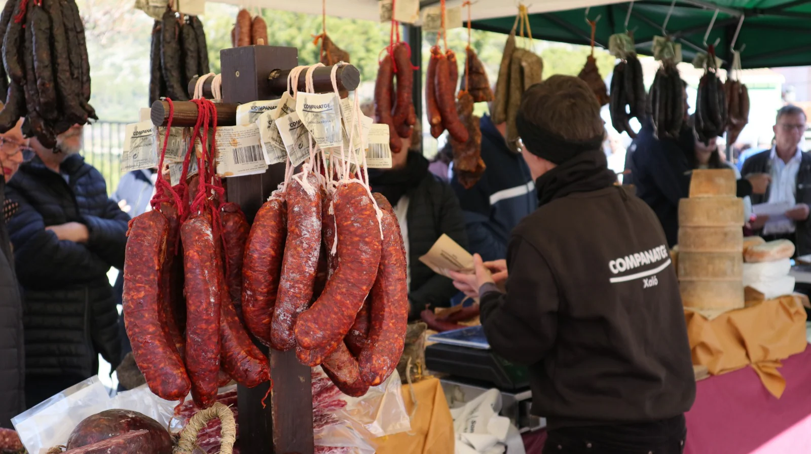 La Feria del Embutido ya es un referente en la Marina Alta