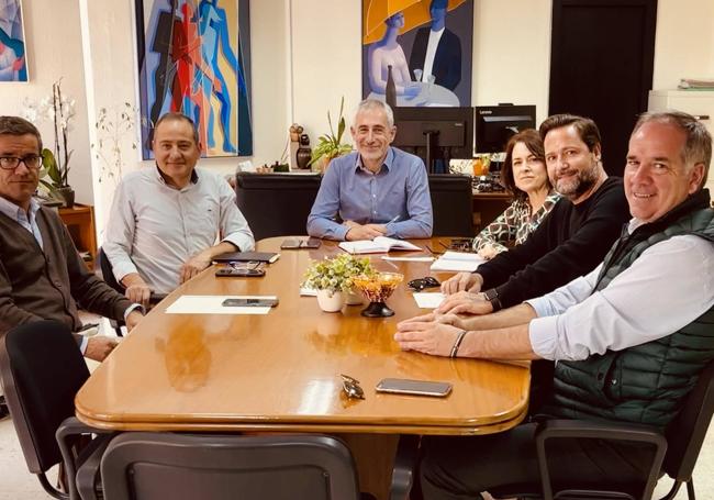 Reunión entre la Dirección Territorial de Educación y el Ayuntamiento de Sant Joan d'Alacant.