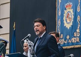 El alcalde, Luis Barcala, en el acto del Día del Cuerpo Nacional de Policía.