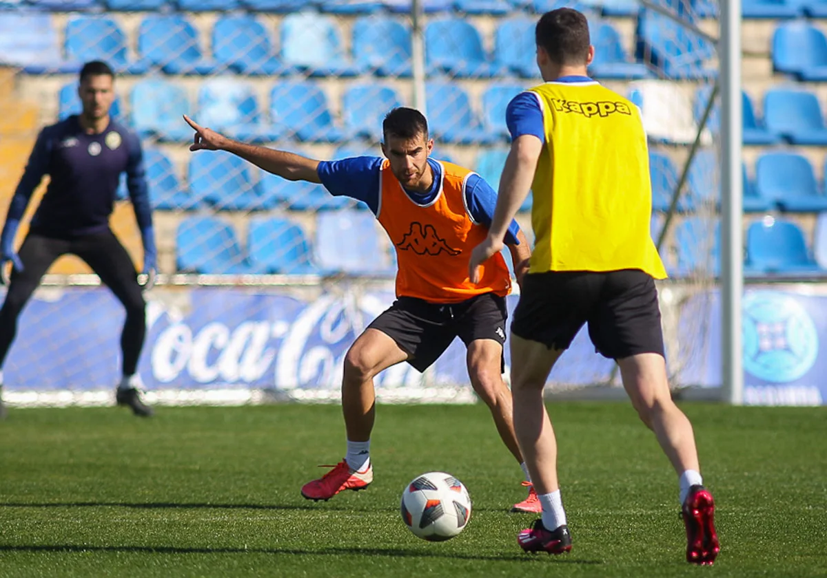 Roger Riera, durante un entrenamiento en el Rico Pérez