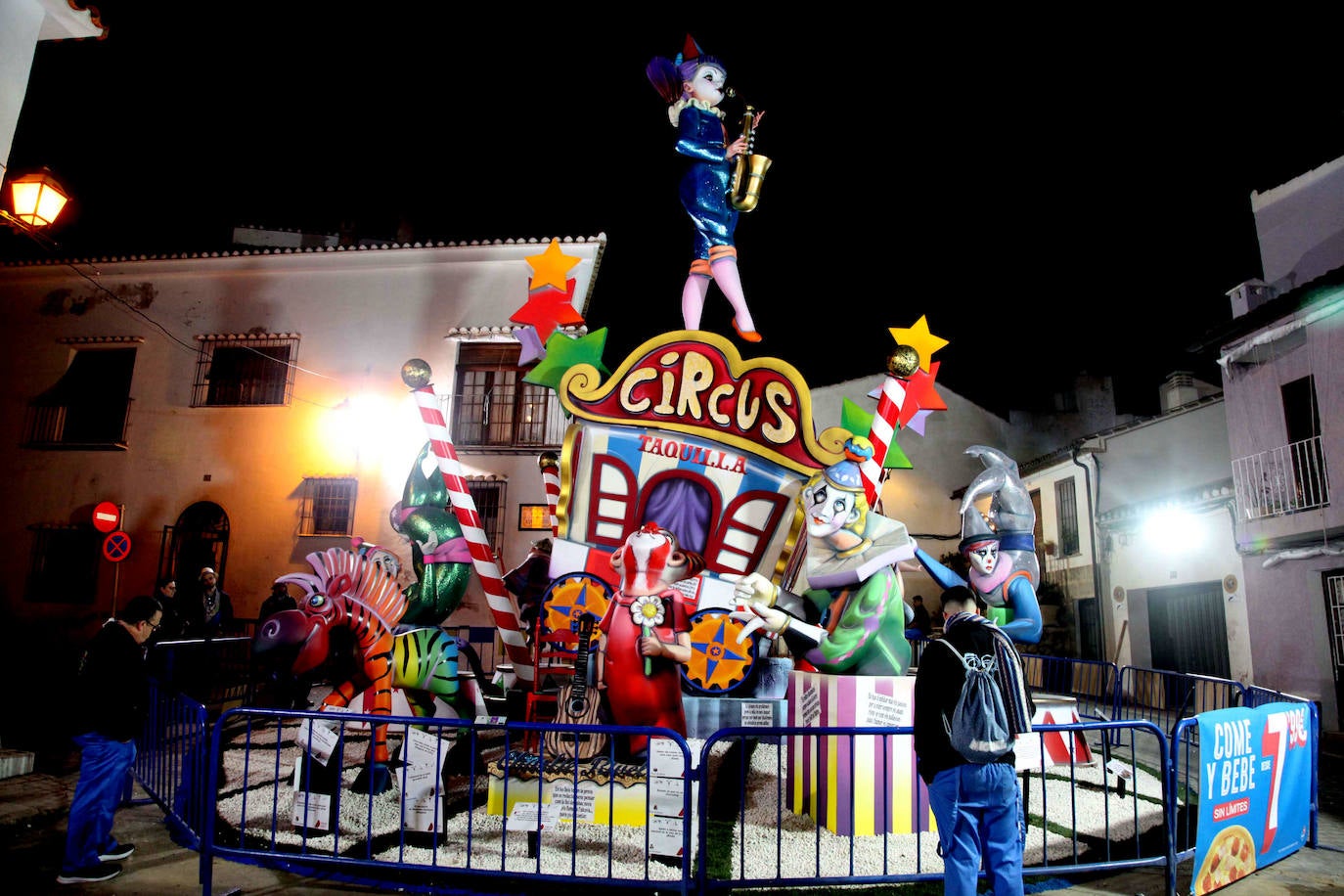 Las fallas de Dénia ya están plantadas y la fiesta servida
