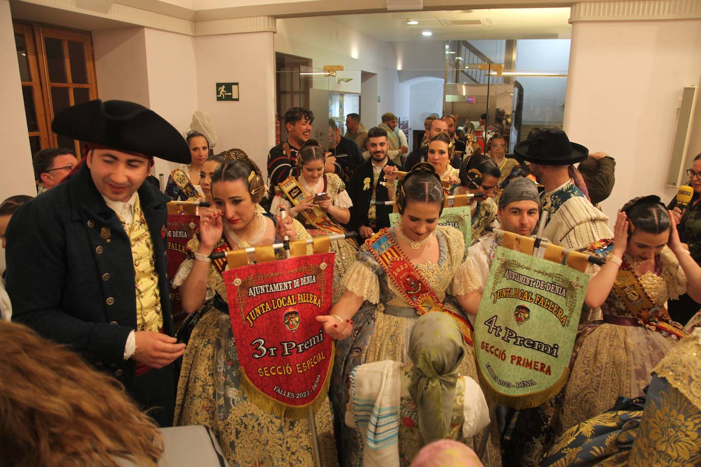 Las imágenes de la fiesta fallera en Dénia