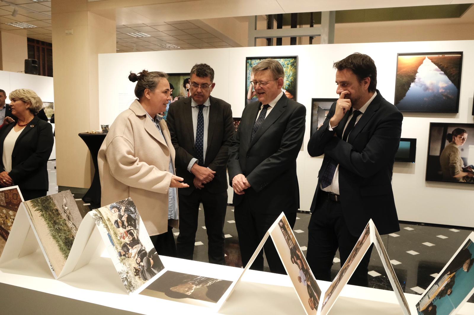 Presentación de la exposición 'Close Enough'