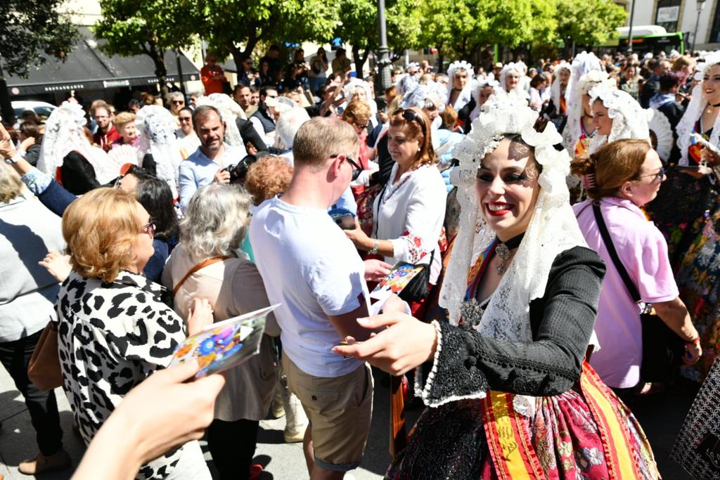 Las belleas promocionana Alicante en el corazón de Córdoba