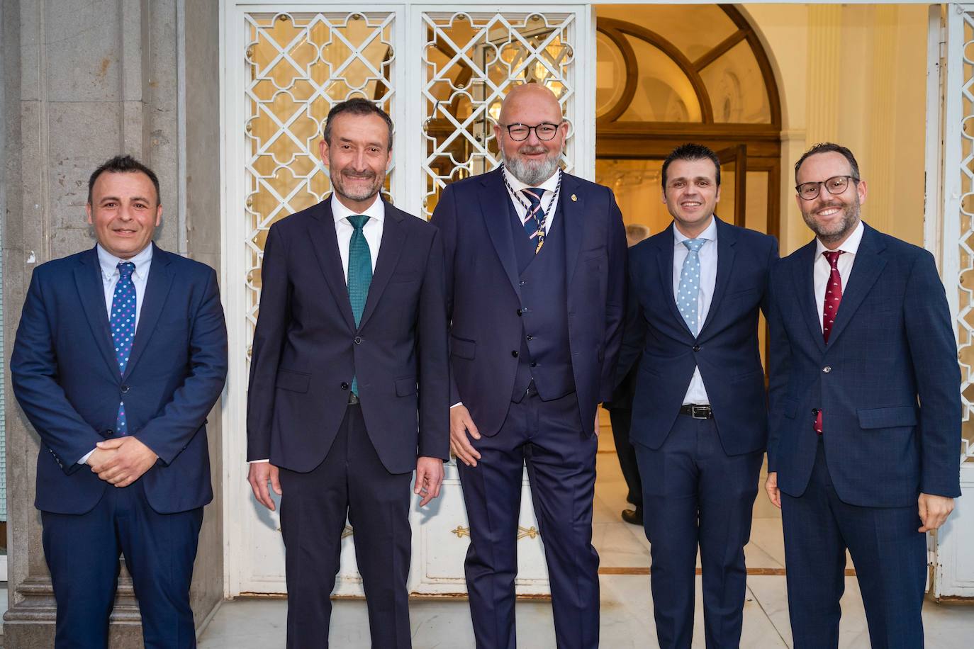 El emotivo pregón de María Asunción Berbegal pone en pie al Gran Teatro