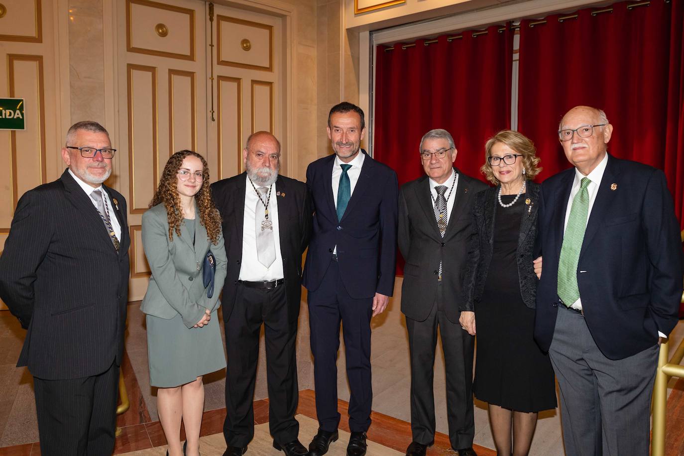 El emotivo pregón de María Asunción Berbegal pone en pie al Gran Teatro