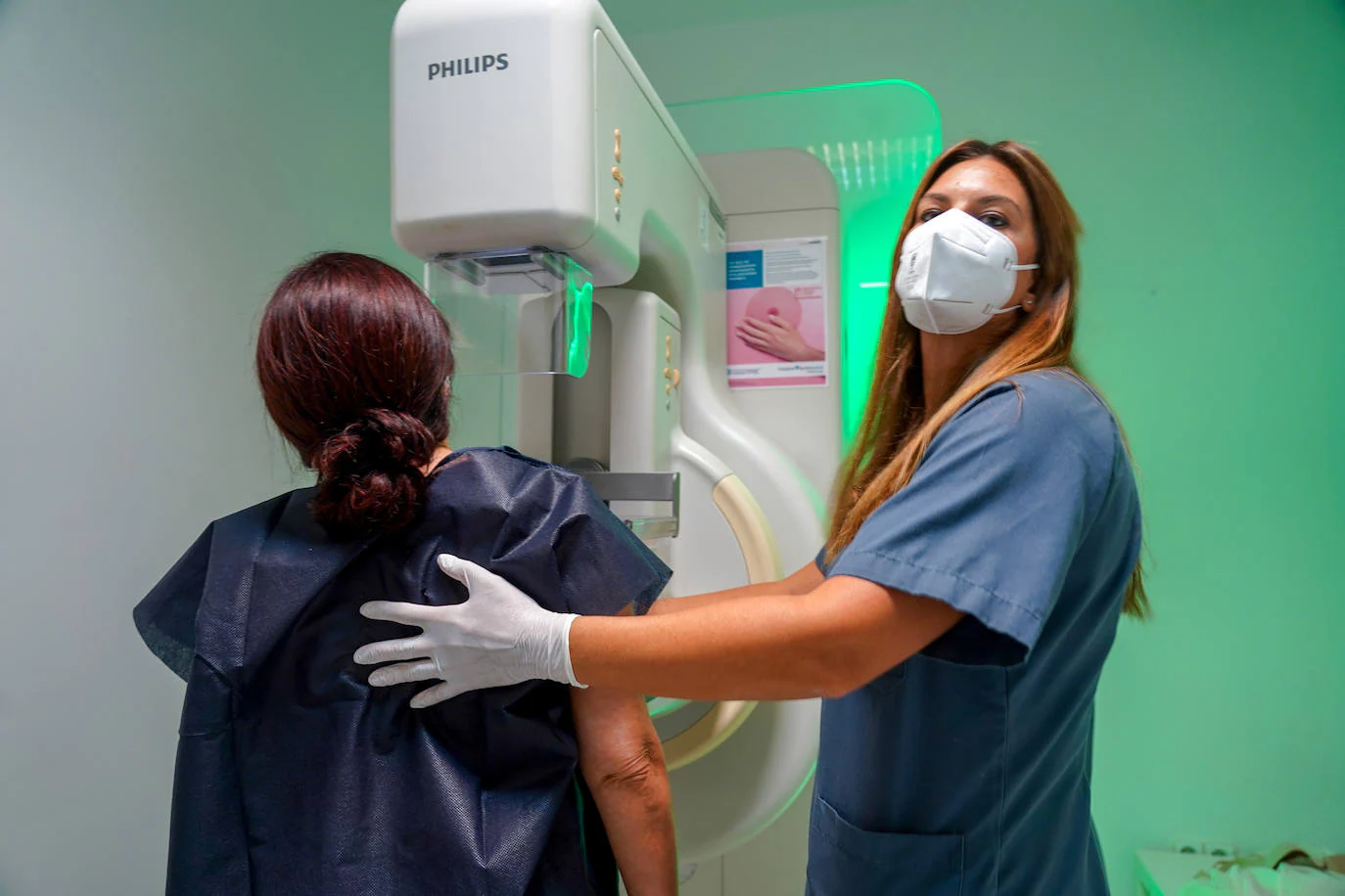 Sanidad retoma en abril las segundas lecturas en las mamografías