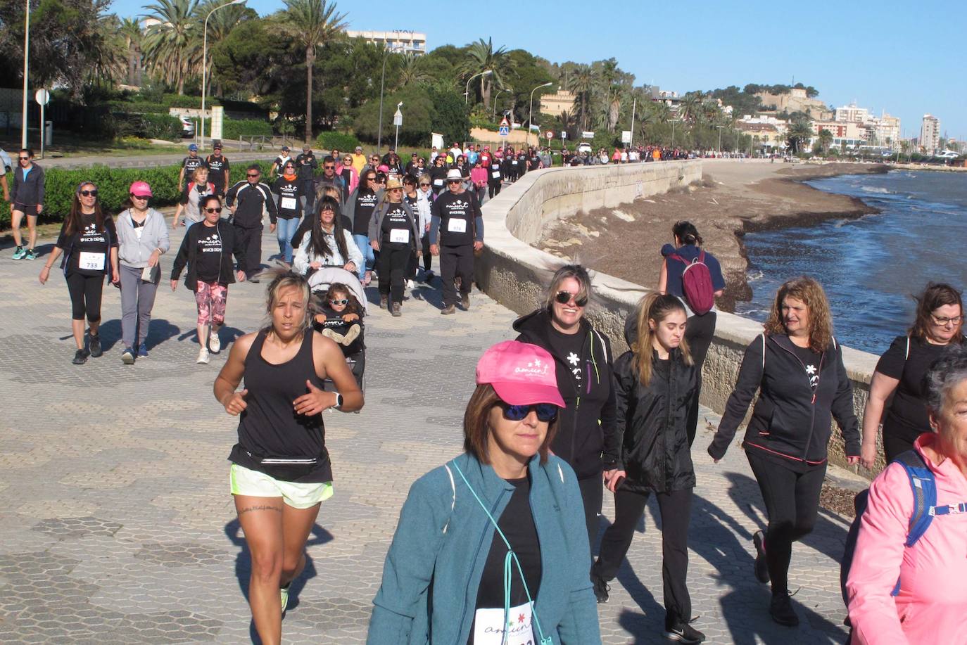 Caminata en Dénia organizada por &#039;Amunt Contra el Cáncer&#039;
