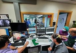 Profesionales que participan en la técnica pionera en el Hospital General Universitario Dr.Balmis