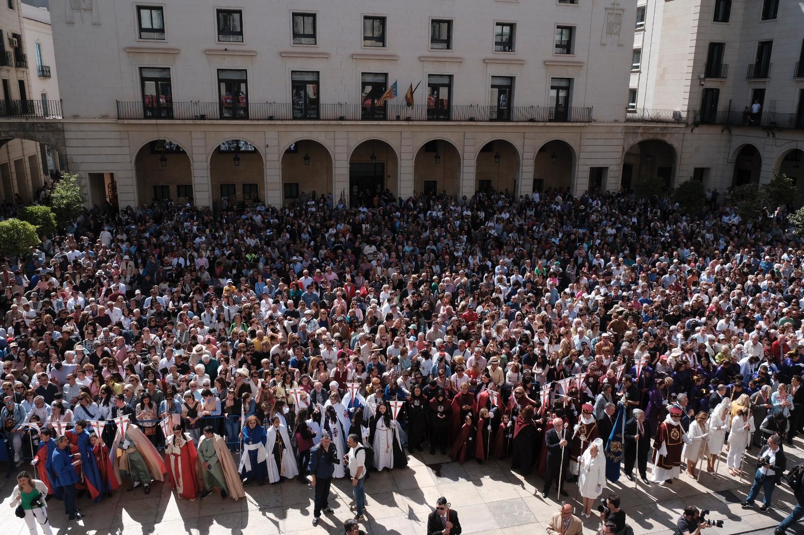 Más de 400.000 aleluyas celebran la Resurrección en Alicante