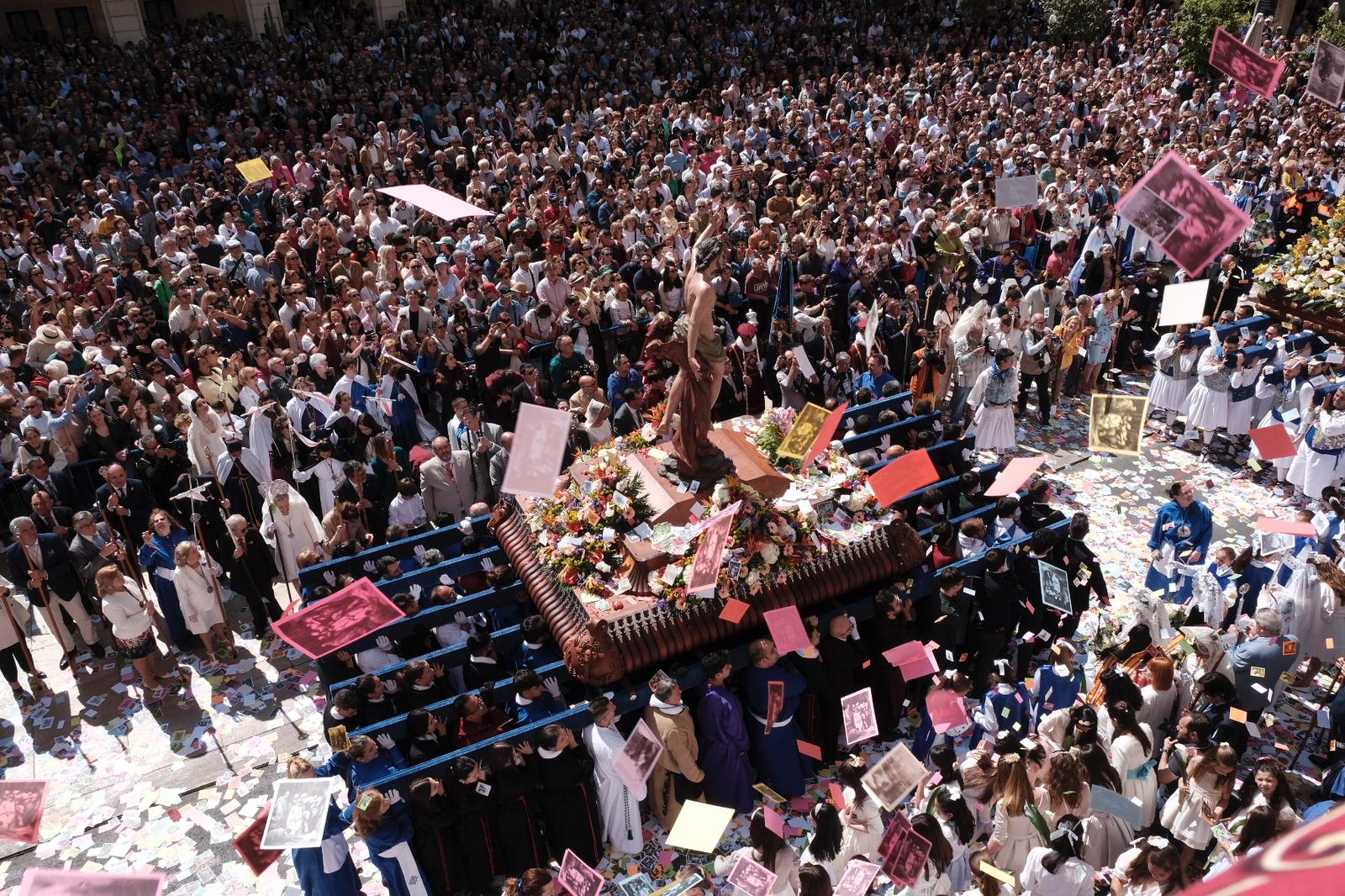 Más de 400.000 aleluyas celebran la Resurrección en Alicante