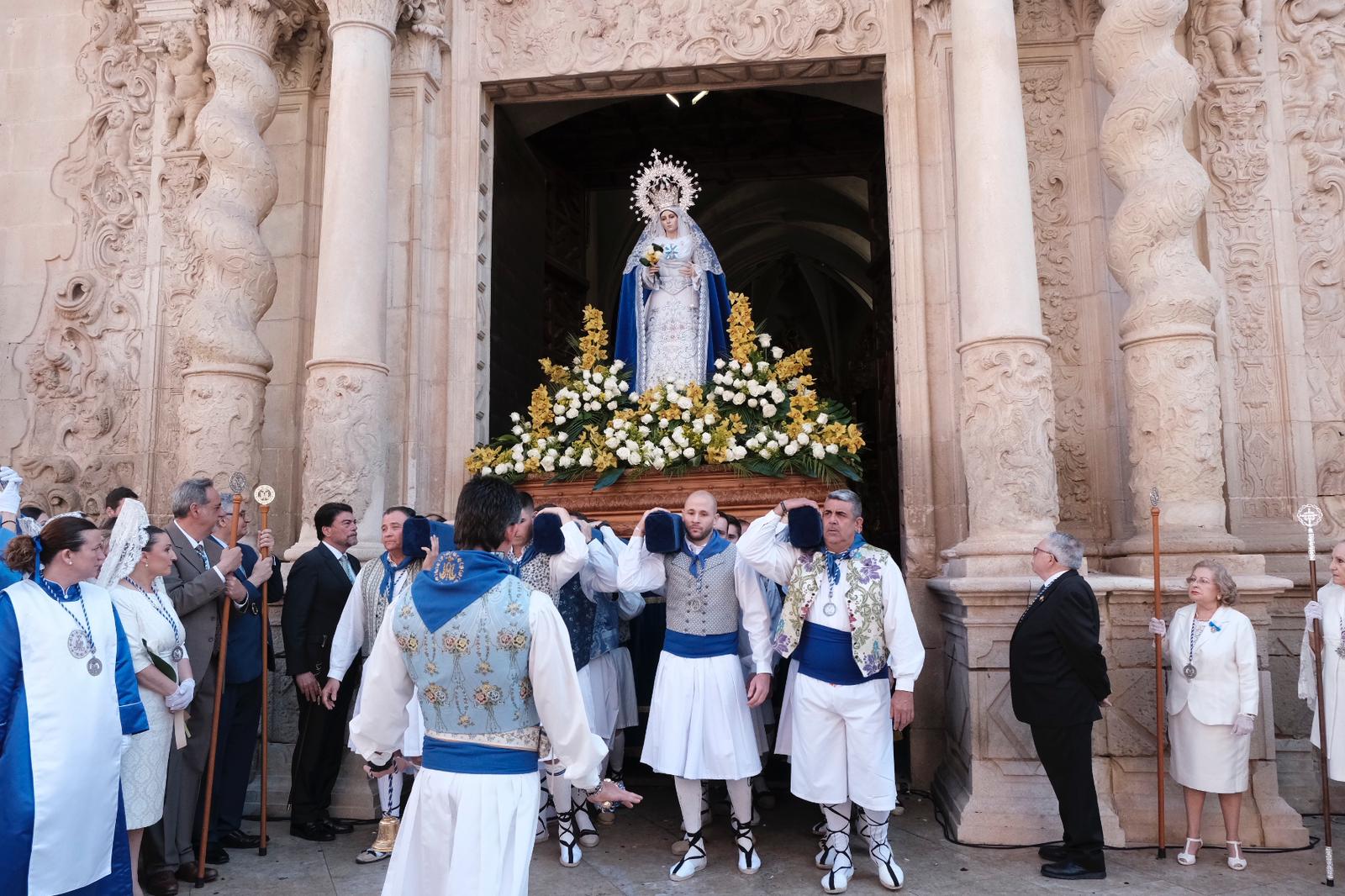 Más de 400.000 aleluyas celebran la Resurrección en Alicante