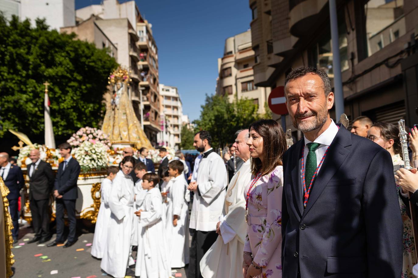 La Procesión de las Aleluyas tiñe de color el Domingo de Pascua en Elche