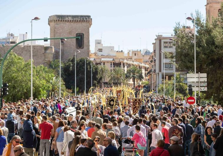 Más de 350.000 personas celebran la Semana Santa en Elche