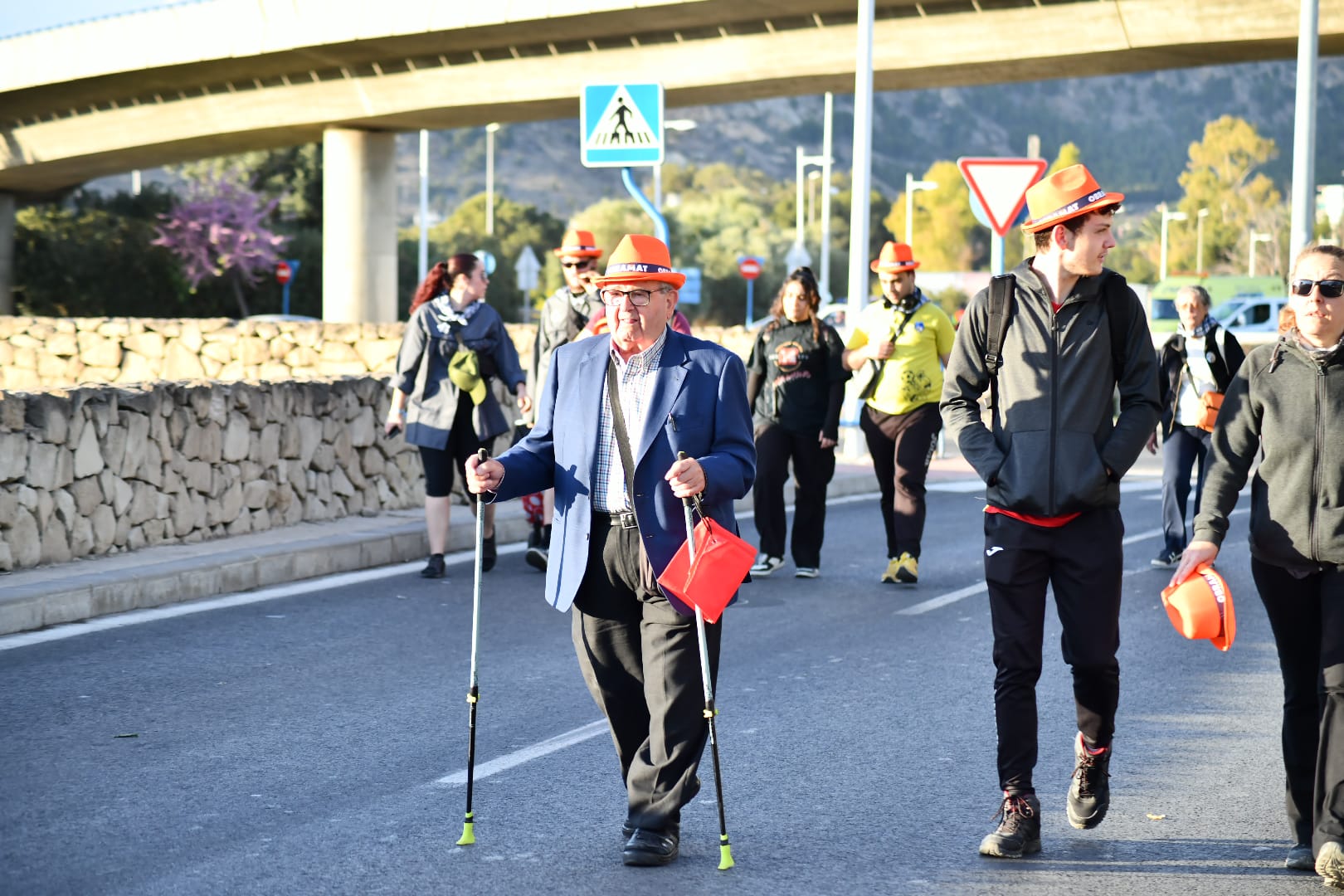 Búscate en las imágenes de la romería de la Santa Faz