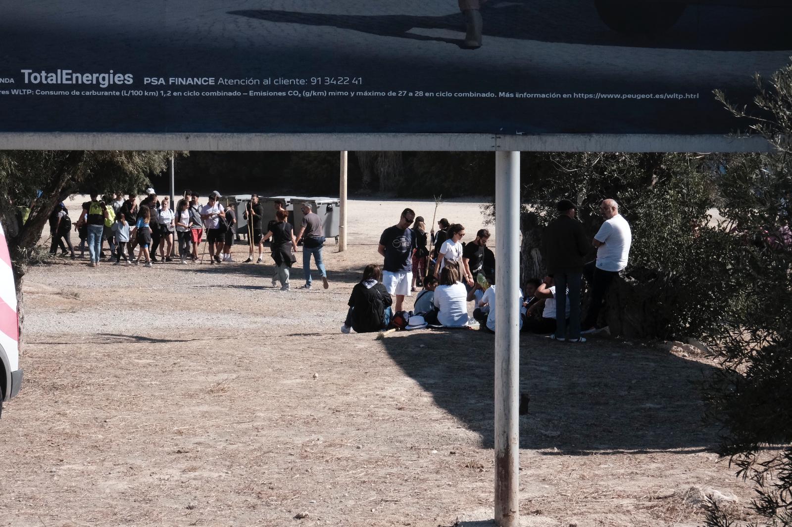 Búscate en las imágenes de la romería de la Santa Faz