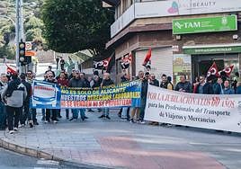 Conductores manifestándose en una de las jornadas de huelga