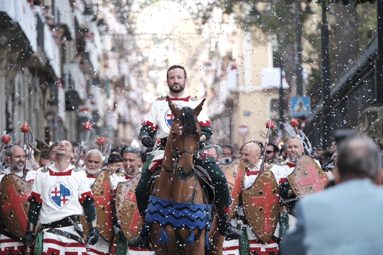 La alferecía de los Alcodianos pone el broche de oro a la Entrada Cristiana