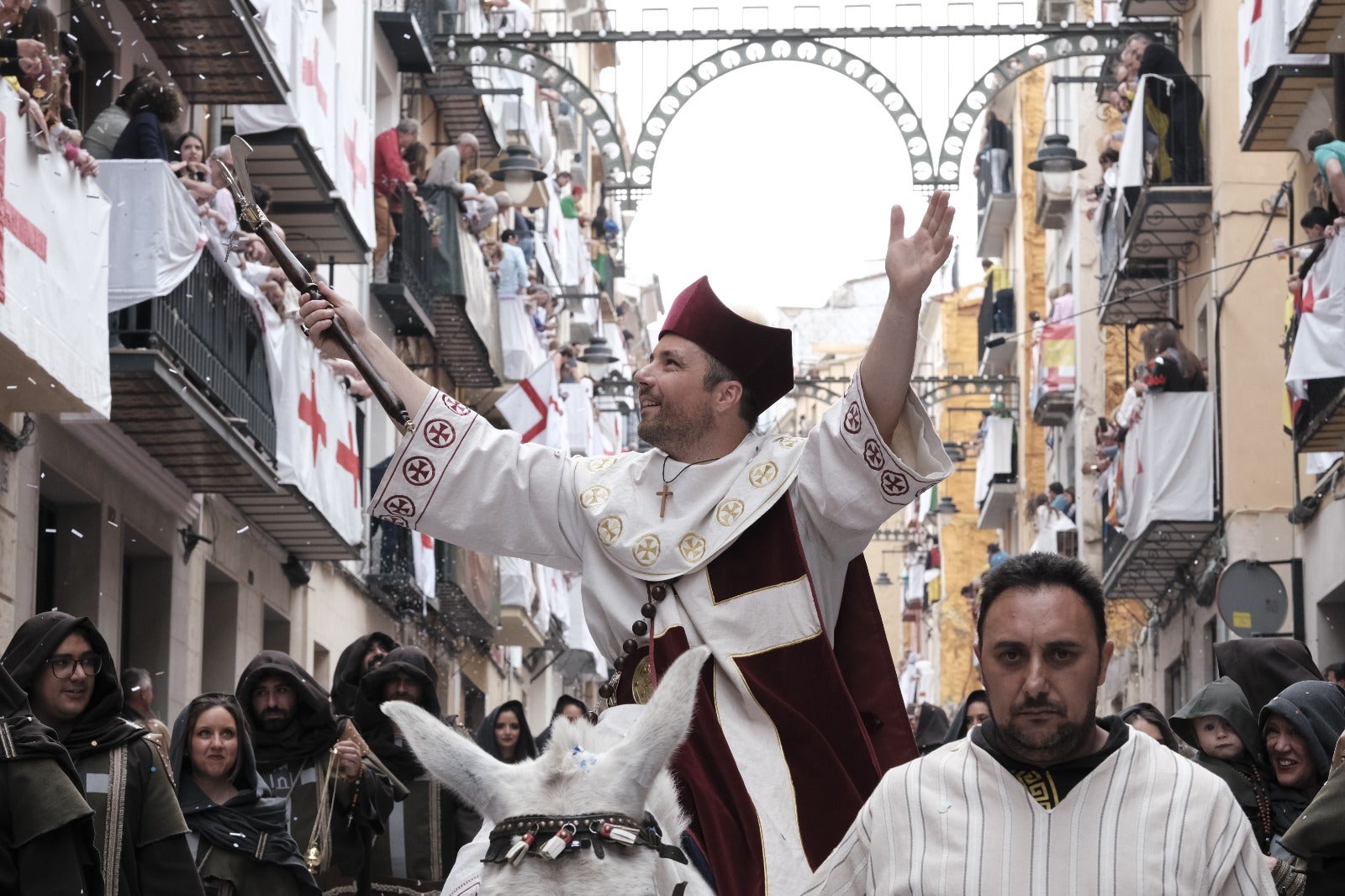 La alferecía de los Alcodianos pone el broche de oro a la Entrada Cristiana