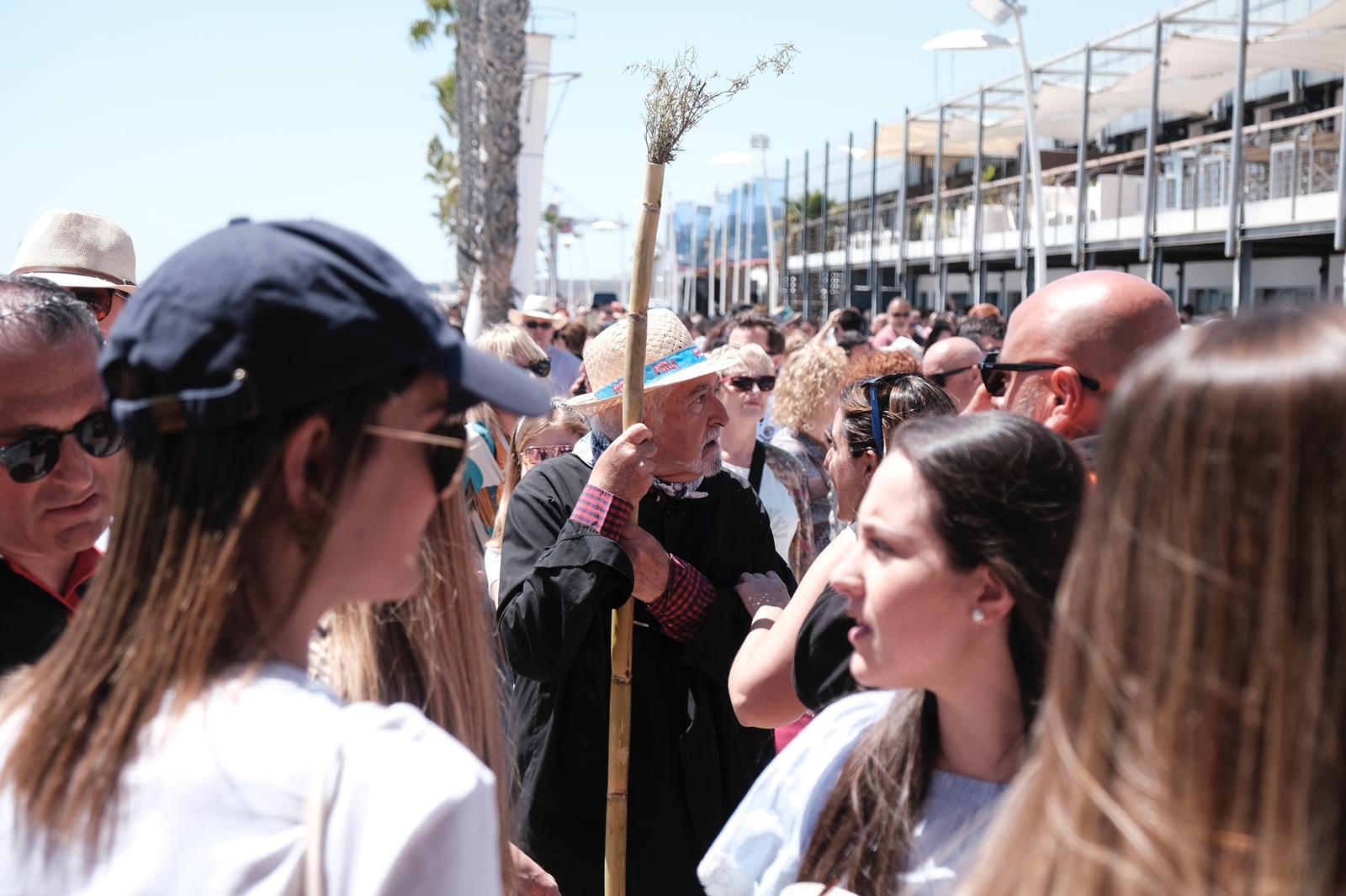 Pedro Luis Sirvent se corona con una mascletà muy alicantina