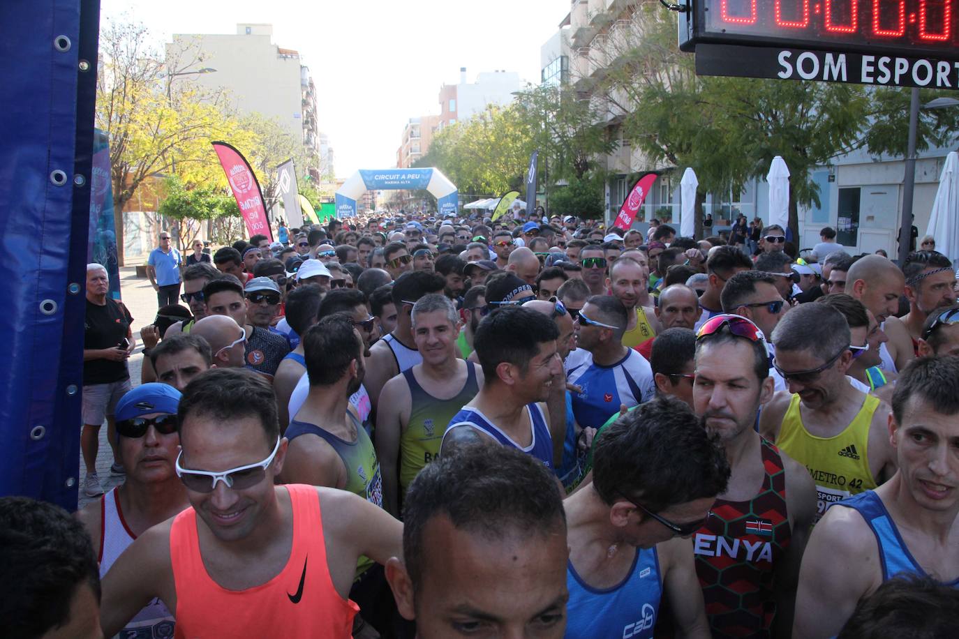 Más de 2.000 personas corren en la Volta a Peu de Dénia