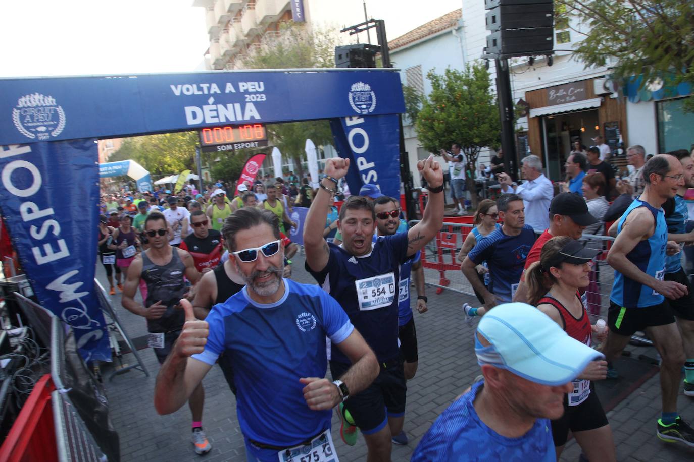 Más de 2.000 personas corren en la Volta a Peu de Dénia