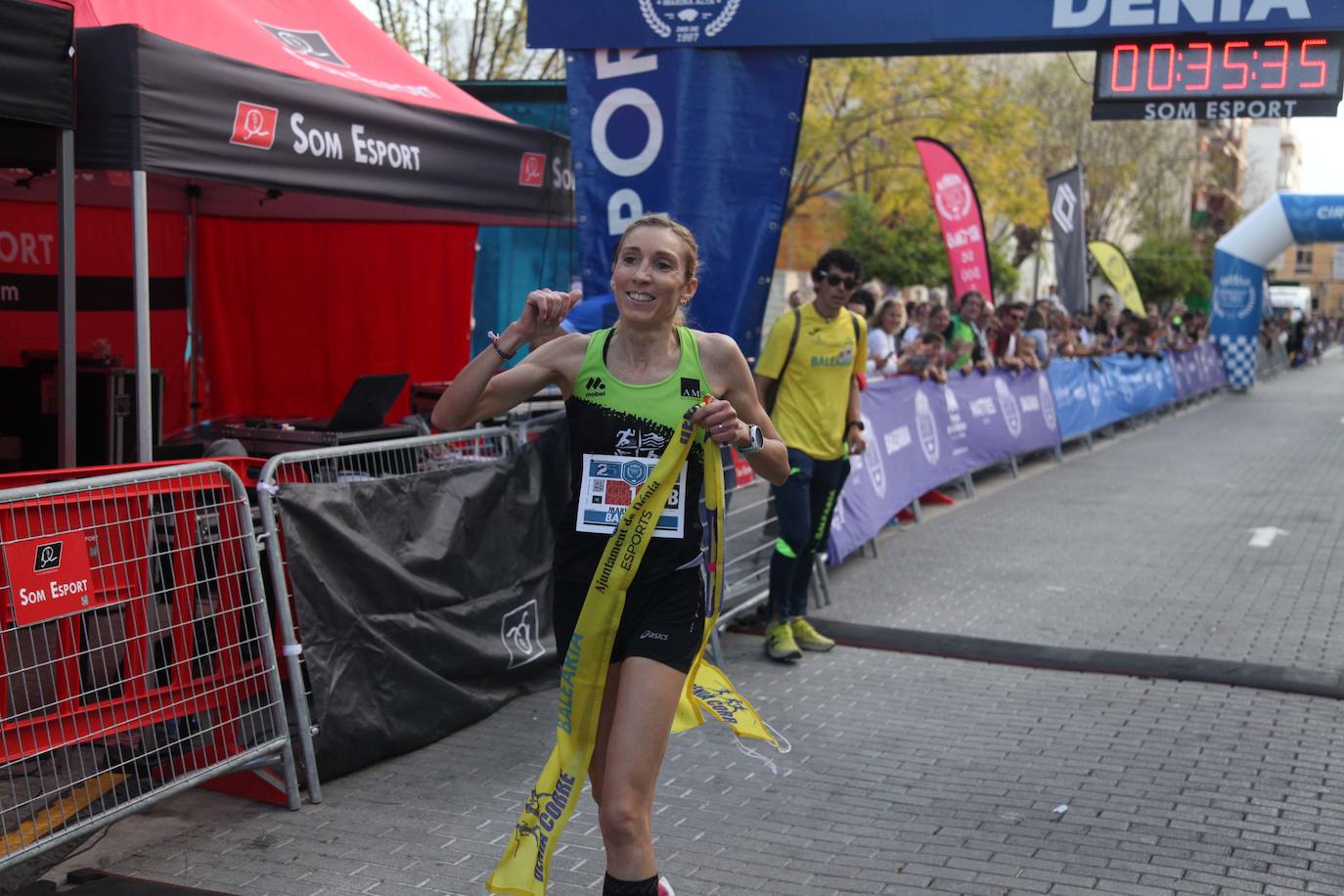 Más de 2.000 personas corren en la Volta a Peu de Dénia