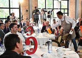 El presidente de la Generalitat se reúne con el empresariado alicantino en Sant Joan d'Alacant