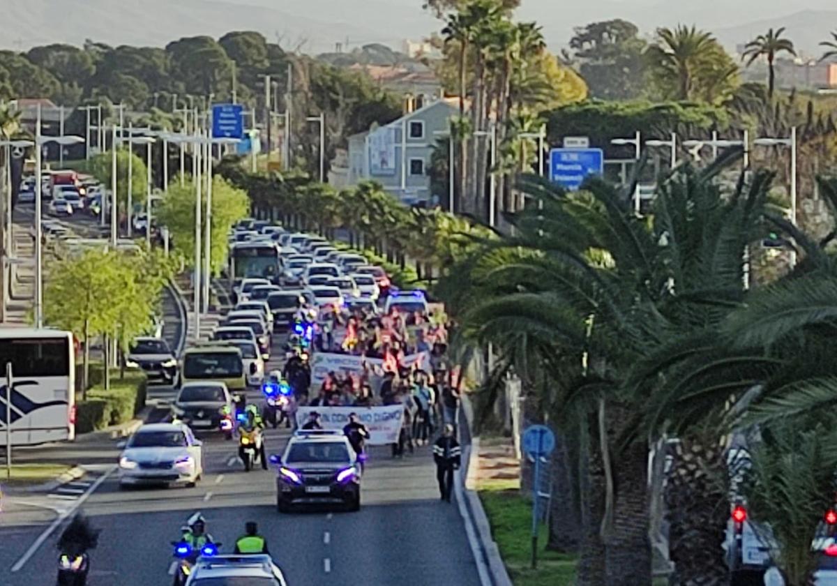 Manifestación en la avenida de Denia el pasado 17 de abril.