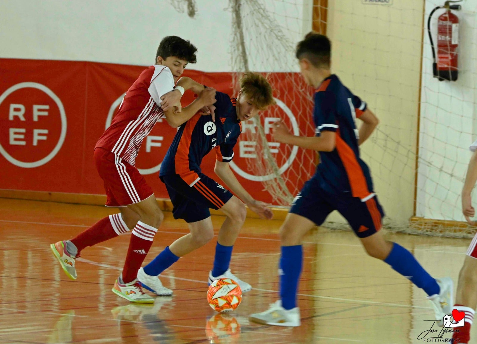 Tres de cinco de la Selección Valenciana Sub-14 de fútbol sala en el Nacional de San Javier