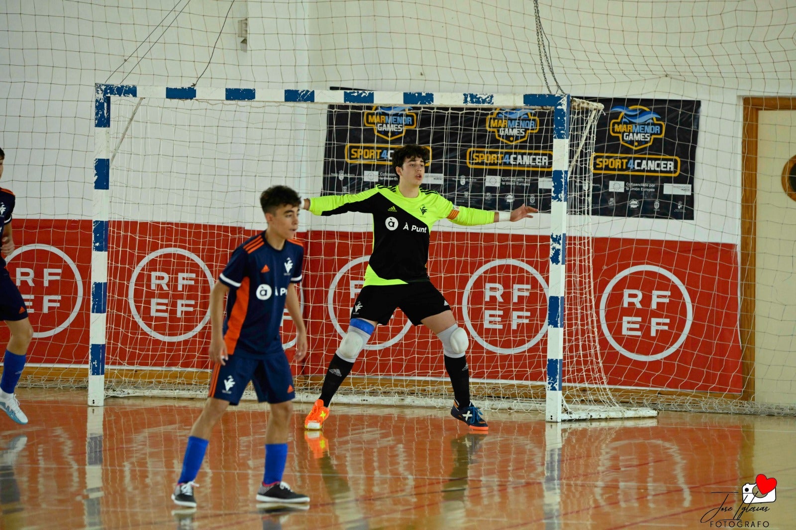 Tres de cinco de la Selección Valenciana Sub-14 de fútbol sala en el Nacional de San Javier