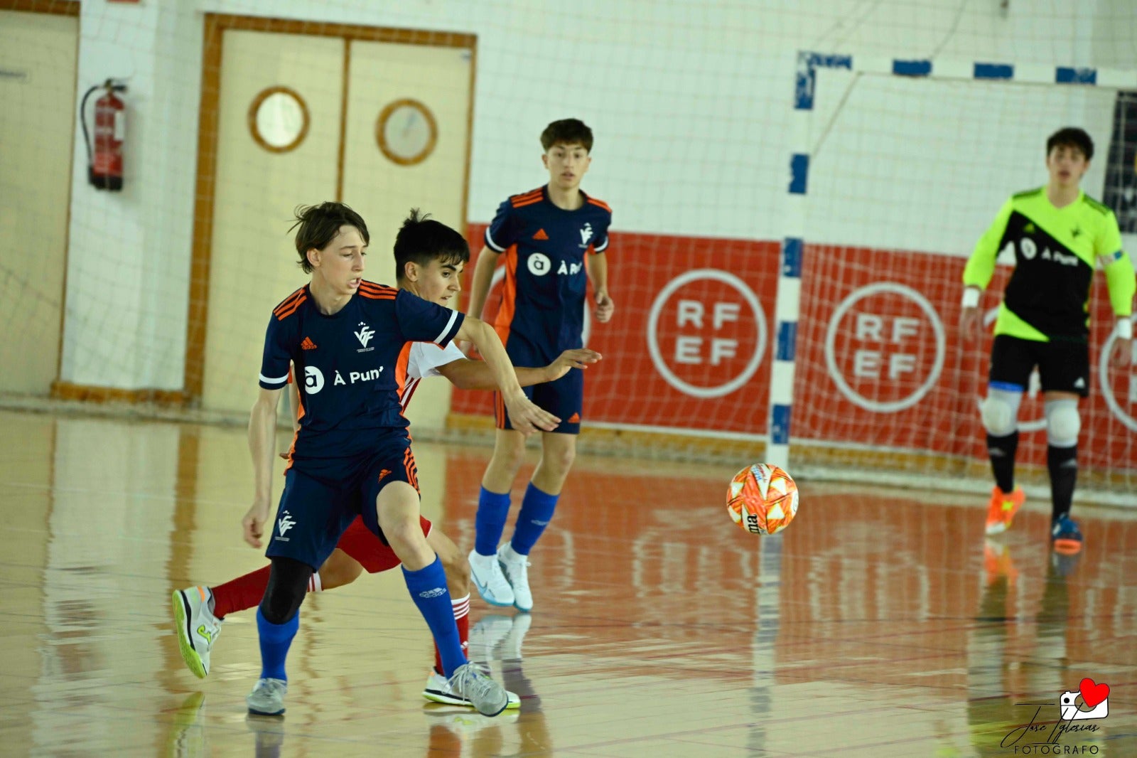 Tres de cinco de la Selección Valenciana Sub-14 de fútbol sala en el Nacional de San Javier
