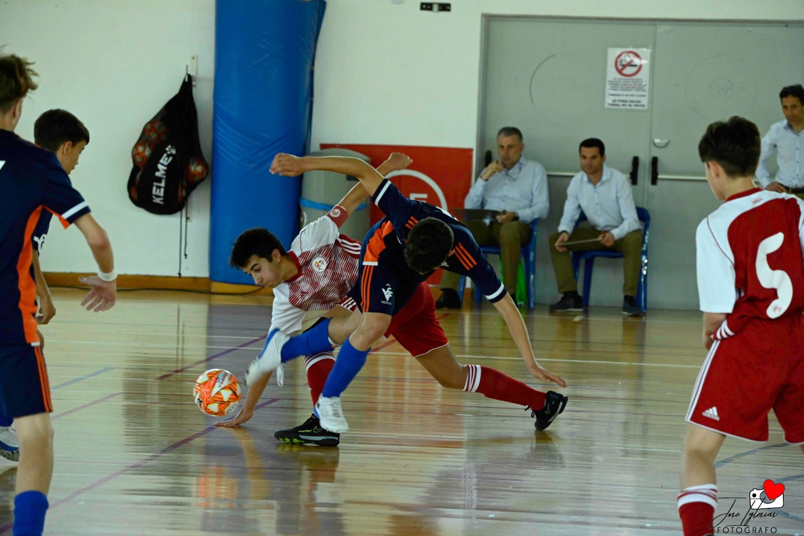 Tres de cinco de la Selección Valenciana Sub-14 de fútbol sala en el Nacional de San Javier