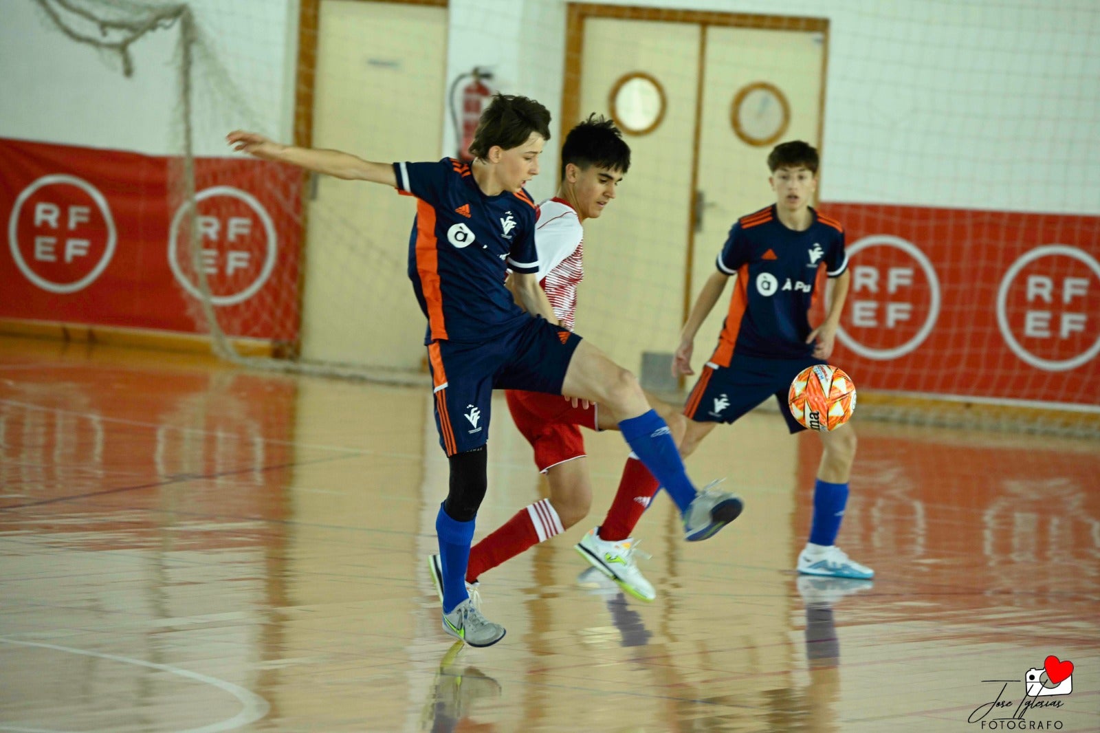 Tres de cinco de la Selección Valenciana Sub-14 de fútbol sala en el Nacional de San Javier