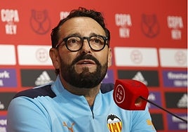 José Bordalás, durante su etapa como entrenador del Valencia