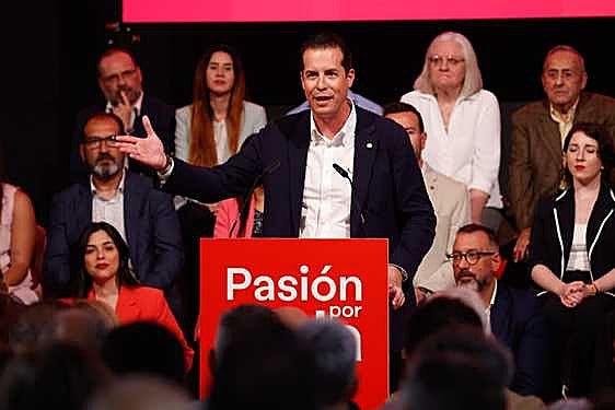 Rubén Alfaro durante la presentación de su candidatura este jueves.