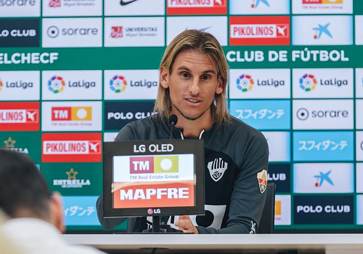 Sebastián Beccacece, en la sala de prensa del Martínez Valero