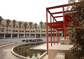 Aulario 2 y anfiteatro de la Universidad de Alicante.