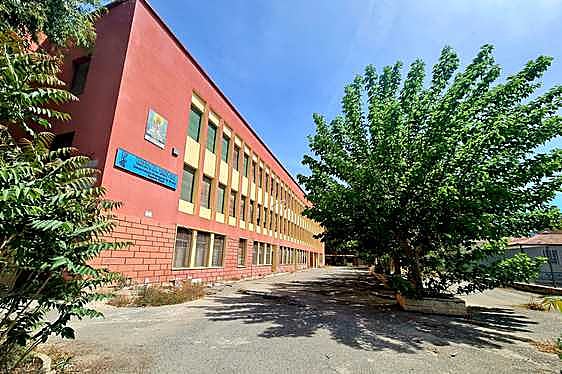 El edificio que se va a rehabilitar en Elda.