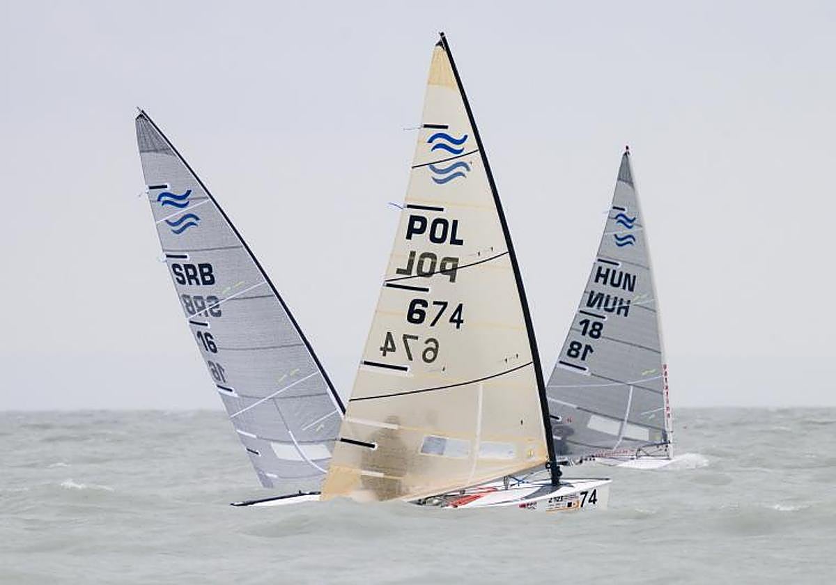 Barcos durante una regata.