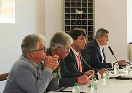 Miembros de Asaja durante una comparecencia