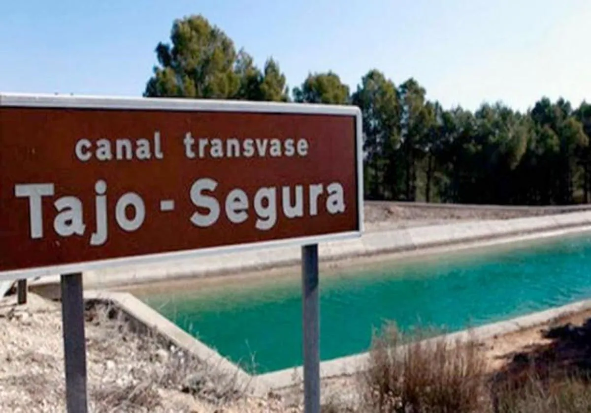 Canal del Trasvase Tajo-Segura en imagen de archivo.