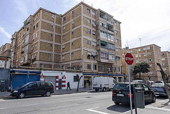 Una de las calles del barrio Colonia Requena