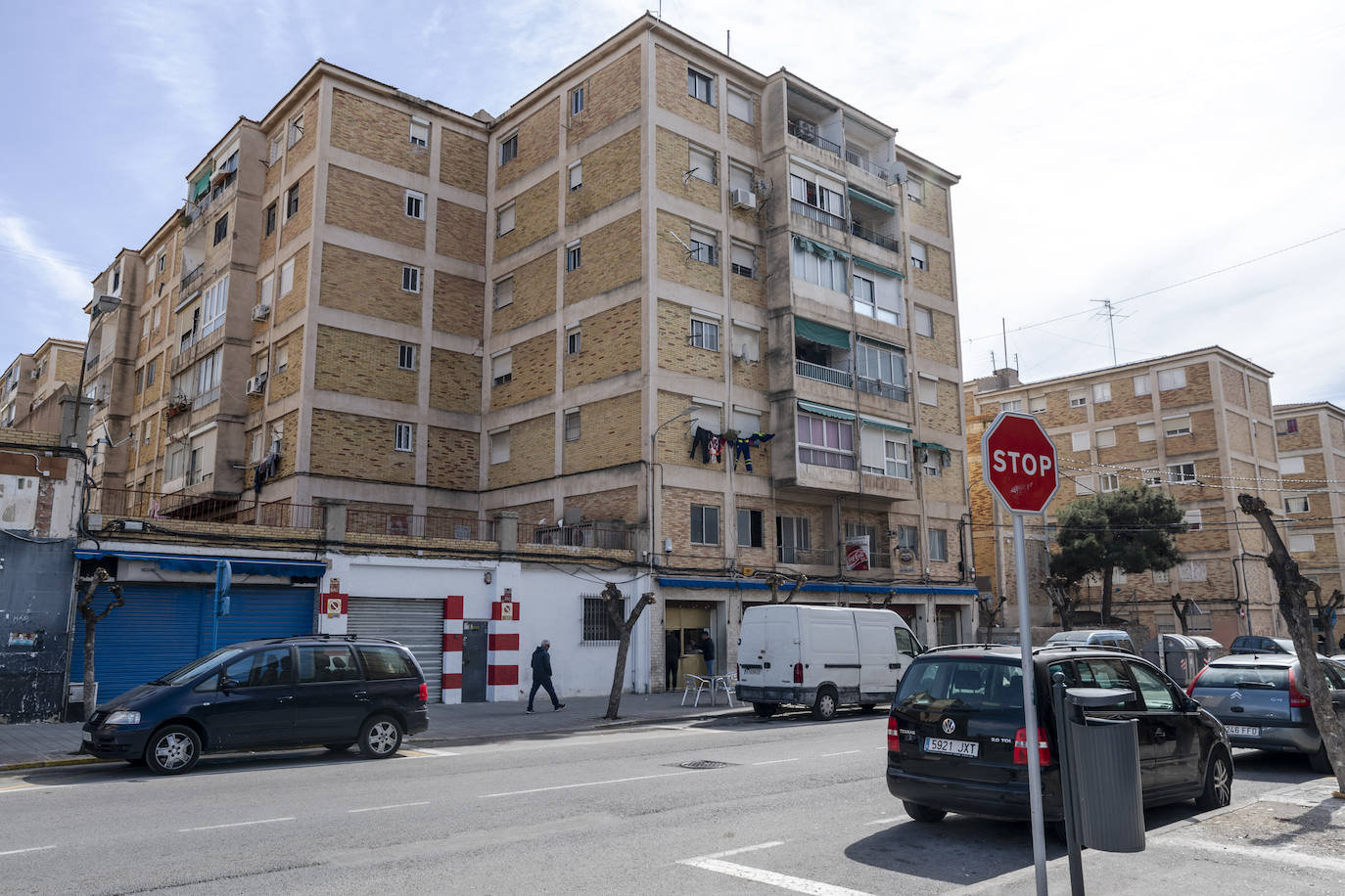 Una de las calles del barrio Colonia Requena