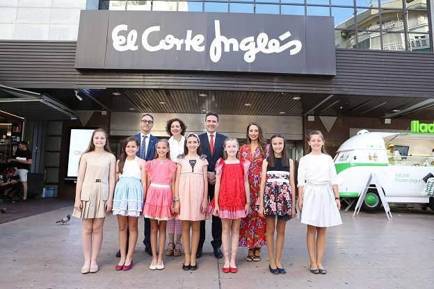 Imagen principal - El Corte Inglés recibe a la Bellesa del Foc Infantil